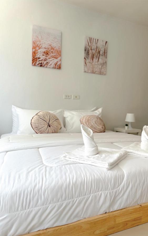 Baobab Hotel Patong Bagian luar foto