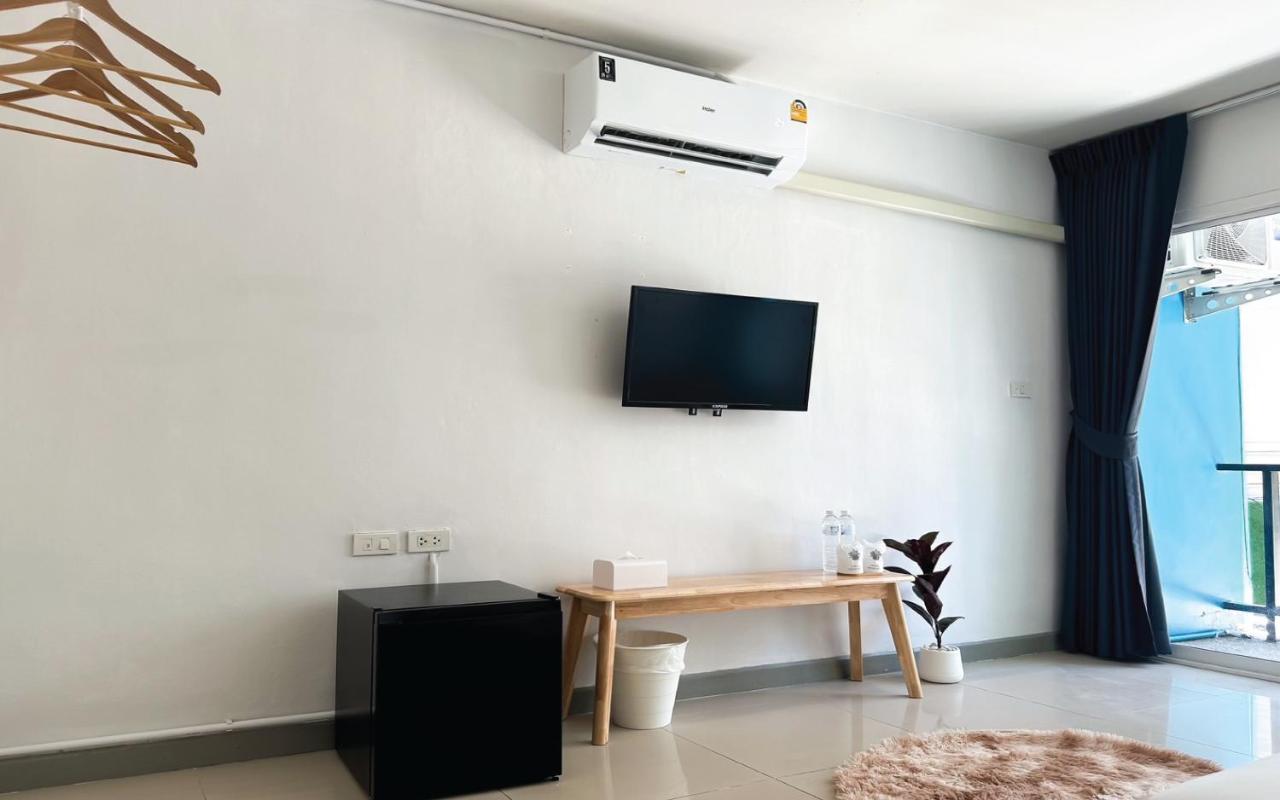 Baobab Hotel Patong Bagian luar foto